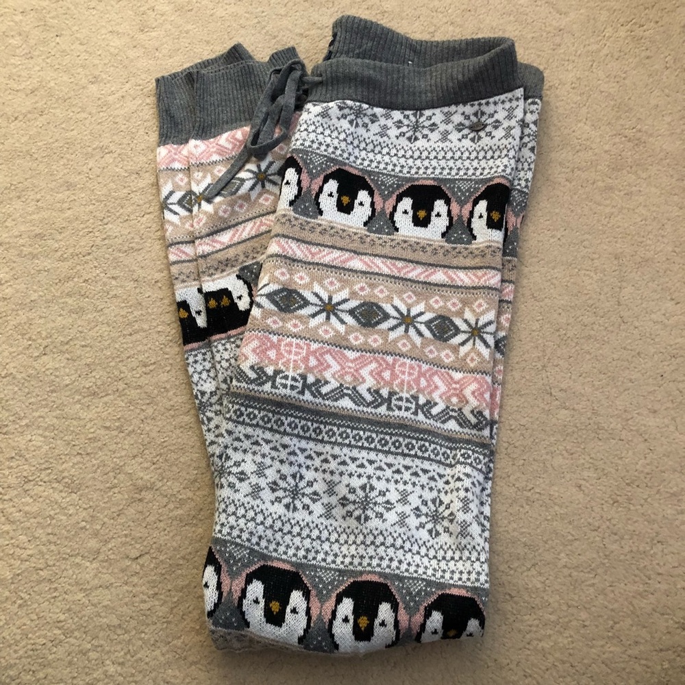 Aerie Penguin Sweater Leggings